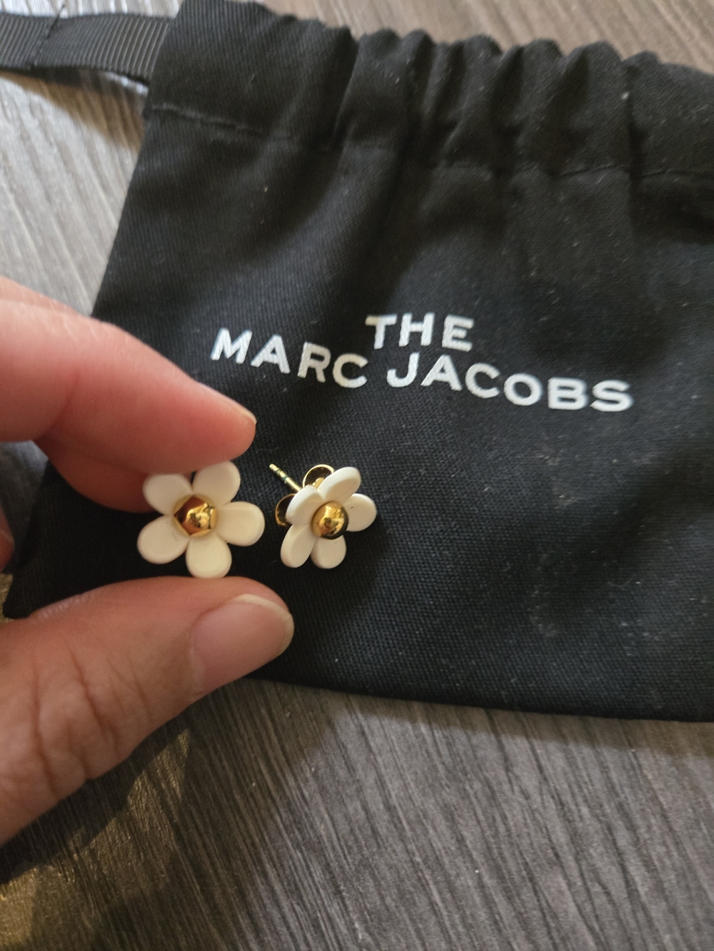 Marc Jacobs White Daisy Gold-Center Stud Earrings